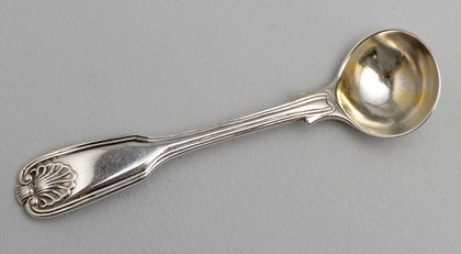 Indian Colonial Silver Salt Spoon - Hamilton & Co, Calcutta